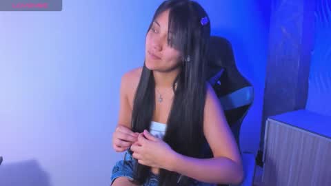Snapshot of catalehia_milk chatting on 10, 10, 2025 C A T A L E H I A online show from 10, 10, 2025