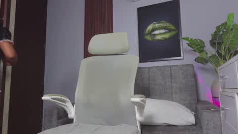 Snapshot of catalina_goddess chatting on 20, 6, 2026 catalina_goddess online show from 20, 6, 2026