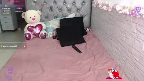 Snapshot of catalinahenao chatting on 5, 7, 2026 cata online show from 5, 7, 2026