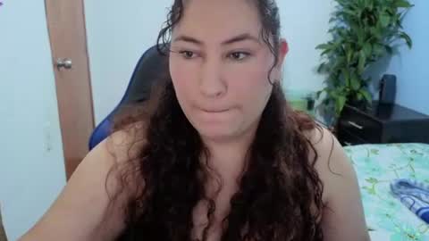 Snapshot of catalinamarpi45 chatting on 19, 7, 2026 cataleya online show from 19, 7, 2026