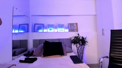 Catalina online show from 6, 2, 2025