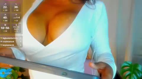 Caterine Zapata  online show from 9, 3, 2026