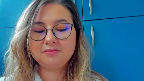 Snapshot of caterinnakat chatting on 5, 2, 2025 Kat online show from 5, 2, 2025