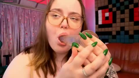Snapshot of catherineclaire chatting on 26, 5, 2026 catherineclaire online show from 26, 5, 2026