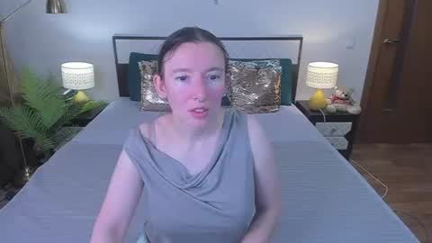 Snapshot of catherinewalls chatting on 16, 7, 2026 Catrin online show from 16, 7, 2026