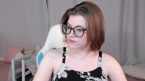 Snapshot of cathybarnes chatting on 18, 5, 2026 cathybarnes online show from 18, 5, 2026