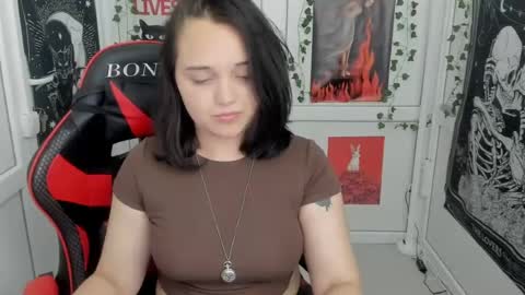 Snapshot of catrine_cute chatting on 20, 7, 2026 Catrine online show from 20, 7, 2026