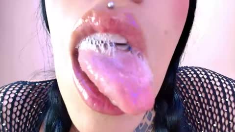 Snapshot of catte_jensen chatting on 1, 5, 2026 Cattleya online show from 1, 5, 2026
