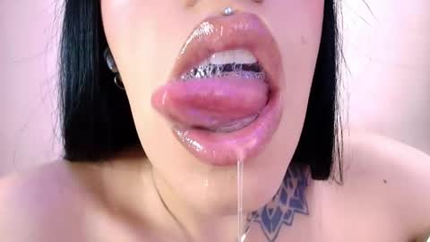 Snapshot of catte_jensen chatting on 3, 5, 2026 Cattleya online show from 3, 5, 2026