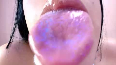 Snapshot of catte_jensen chatting on 6, 5, 2026 Cattleya online show from 6, 5, 2026