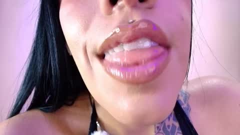 Snapshot of catte_jensen chatting on 4, 6, 2026 Cattleya online show from 4, 6, 2026