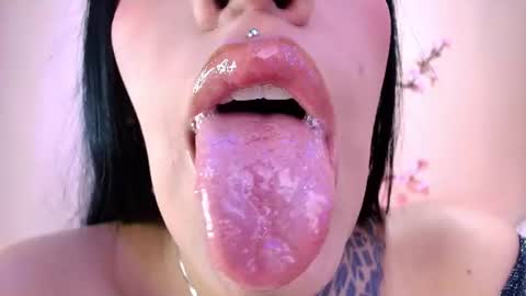 Snapshot of catte_jensen chatting on 22, 7, 2026 Cattleya online show from 22, 7, 2026