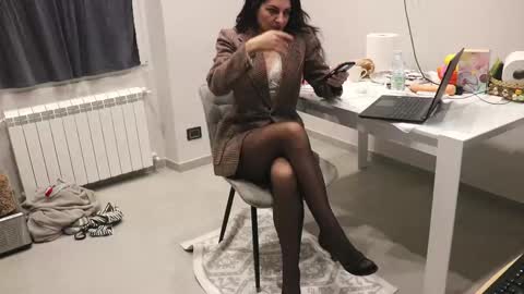 catty online show from 10, 2, 2025