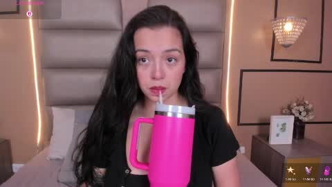 caylincollins online show from 6, 4, 2026