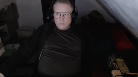 Snapshot of cebas chatting on 2, 3, 2026 cebas online show from 2, 3, 2026