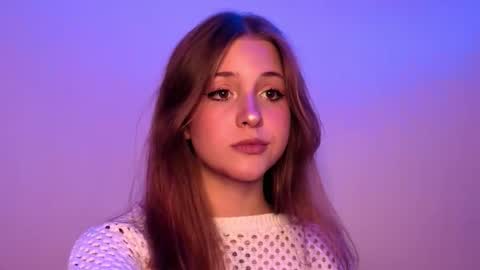 Lina  online show from 29, 9, 2025