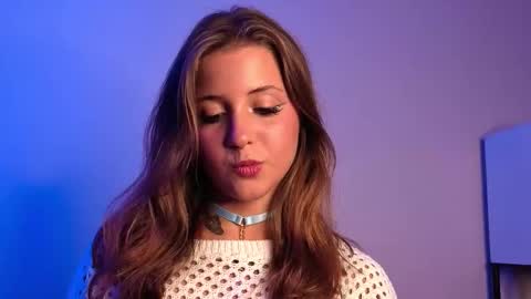 Lina  online show from 6, 11, 2025