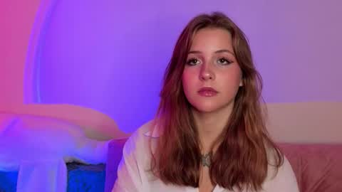 Lina  online show from 13, 11, 2025