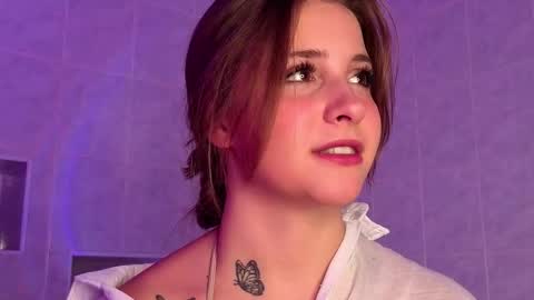 Snapshot of ceceliapidcock chatting on 19, 12, 2025 Lina online show from 19, 12, 2025