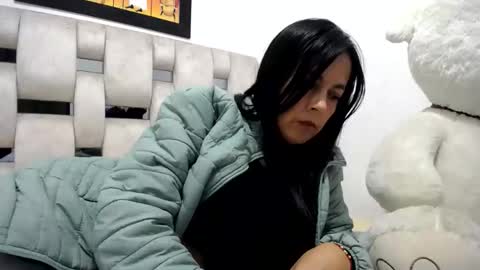 Snapshot of cecihotty4u chatting on 2, 2, 2026 ceci online show from 2, 2, 2026