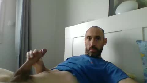 Snapshot of cedric223 chatting on 18, 12, 2024 cedric223 online show from 18, 12, 2024