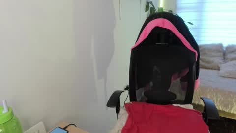 celeste_bonnet1 online show from 15, 9, 2025