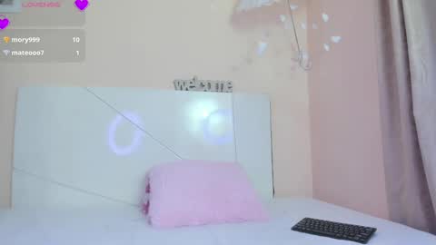 celeste_chic online show from 26, 9, 2025