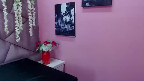 Snapshot of celeste_owen18 chatting on 5, 3, 2025 celeste owen18 online show from 5, 3, 2025