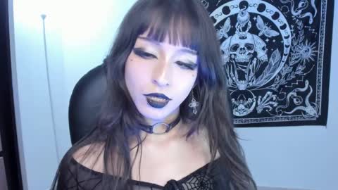   online show from 18, 1, 2025