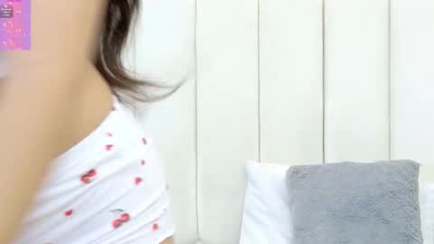 celestte_vanegas online show from 7, 1, 2026