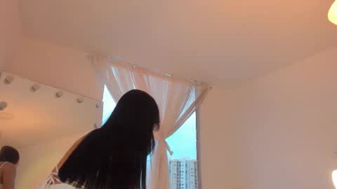 Ari online show from 19, 9, 2025