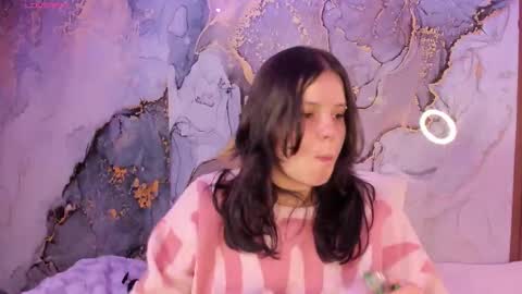 Hello guys my name is Sofi and Lizzie and  Vanessa online show from 7, 2, 2026