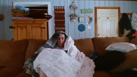 Snapshot of cguffey2284 chatting on 4, 1, 2025 cguffey2284 online show from 4, 1, 2025