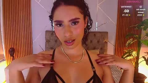 Snapshot of chaarlottee_69 chatting on 7, 5, 2026 CHAARLOTTEE online show from 7, 5, 2026