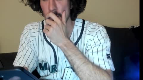 Snapshot of chadpowerz chatting on 18, 10, 2025 Lydong online show from 18, 10, 2025