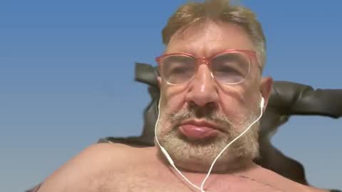 Snapshot of champsex305610 chatting on 15, 2, 2025 champsex305610 online show from 15, 2, 2025