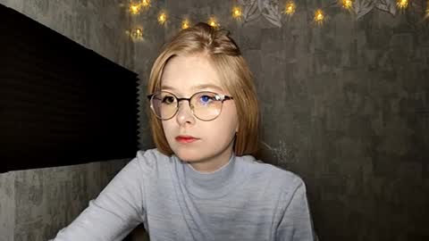 Lia online show from 23, 12, 2025