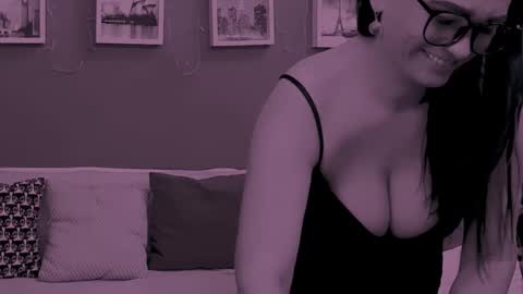 The Queen online show from 2, 2, 2026