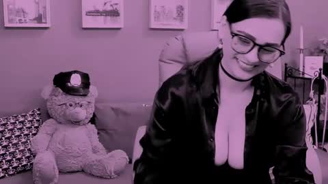 The Queen online show from 26, 5, 2026