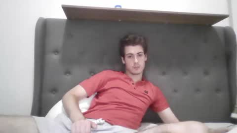 Snapshot of charismaticcharm chatting on 5, 1, 2025 charismaticcharm online show from 5, 1, 2025