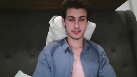 Snapshot of charismaticcharm chatting on 6, 1, 2025 charismaticcharm online show from 6, 1, 2025