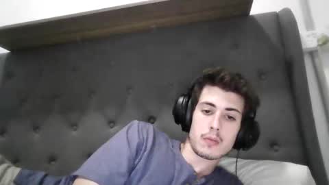 Snapshot of charismaticcharm chatting on 10, 1, 2025 charismaticcharm online show from 10, 1, 2025