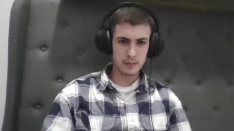 Snapshot of charismaticcharm chatting on 22, 1, 2025 charismaticcharm online show from 22, 1, 2025