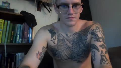 Snapshot of charlemagnesweatpants chatting on 3, 10, 2025 charlemagnesweatpants online show from 3, 10, 2025