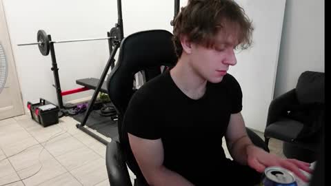 Snapshot of charles_dreams chatting on 14, 12, 2025 CHARLES DREAMS online show from 14, 12, 2025