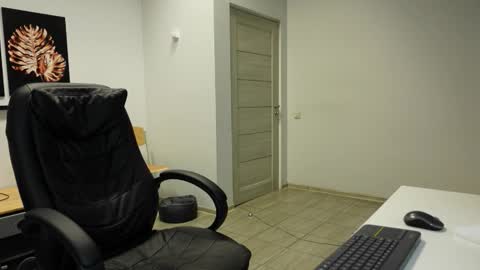 Snapshot of charles_dreams chatting on 13, 3, 2026 CHARLES DREAMS online show from 13, 3, 2026