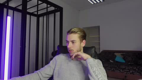 Snapshot of charles_sins chatting on 6, 2, 2025 CHARLES SINS online show from 6, 2, 2025