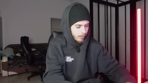 Snapshot of charles_sins chatting on 19, 2, 2025 CHARLES SINS online show from 19, 2, 2025