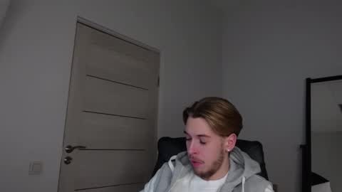 Snapshot of charles_sins chatting on 3, 3, 2025 CHARLES SINS online show from 3, 3, 2025