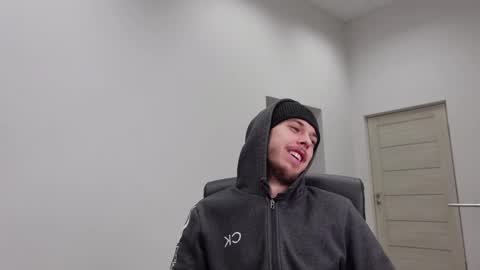 Snapshot of charles_sins chatting on 8, 3, 2025 CHARLES SINS online show from 8, 3, 2025